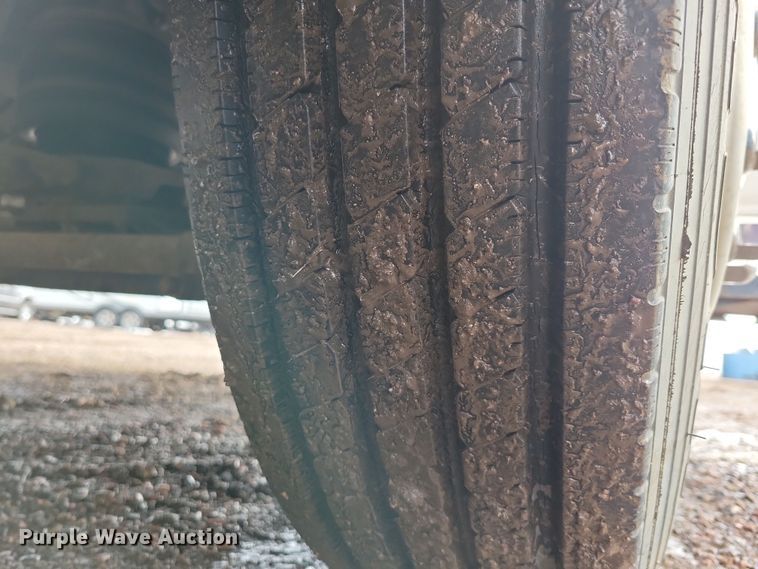 image for item NB9842 2002 Winnebego Journey DL RV