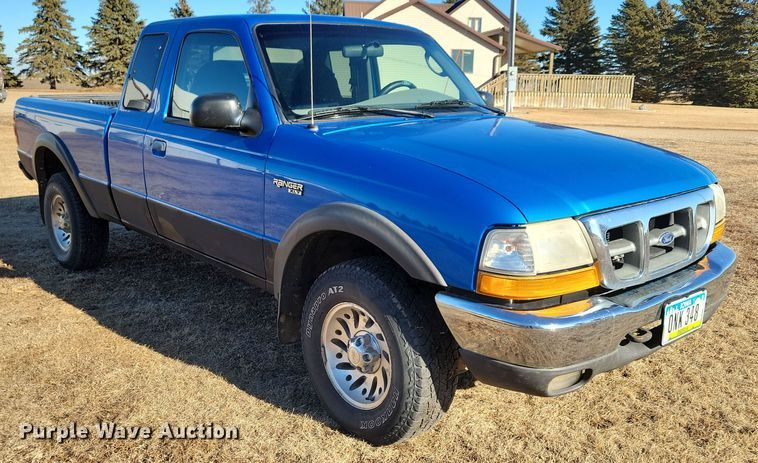 image for item NB9856 1998 Ford Ranger XLT SuperCab pickup truck