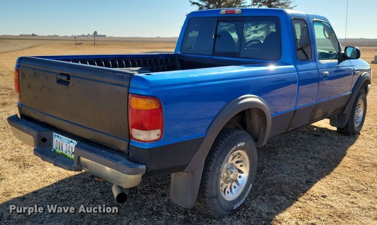 image for item NB9856 1998 Ford Ranger XLT SuperCab pickup truck