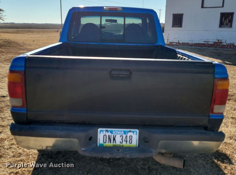 image for item NB9856 1998 Ford Ranger XLT SuperCab pickup truck