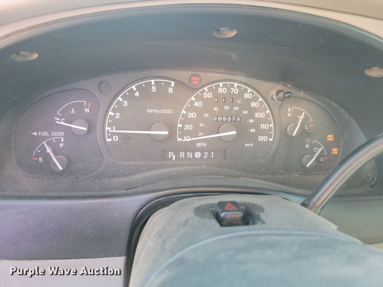 image for item NB9856 1998 Ford Ranger XLT SuperCab pickup truck