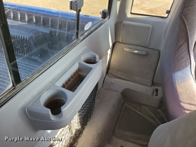 image for item NB9856 1998 Ford Ranger XLT SuperCab pickup truck