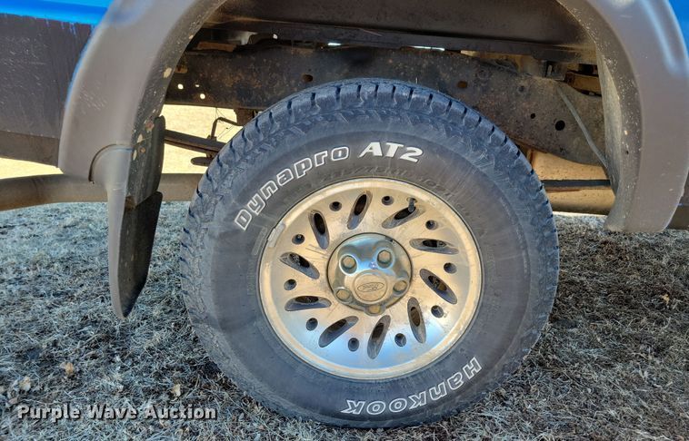 image for item NB9856 1998 Ford Ranger XLT SuperCab pickup truck