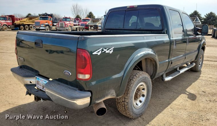 image for item NB9874 2002 Ford F250 Super Duty Crew Cab pickup truck