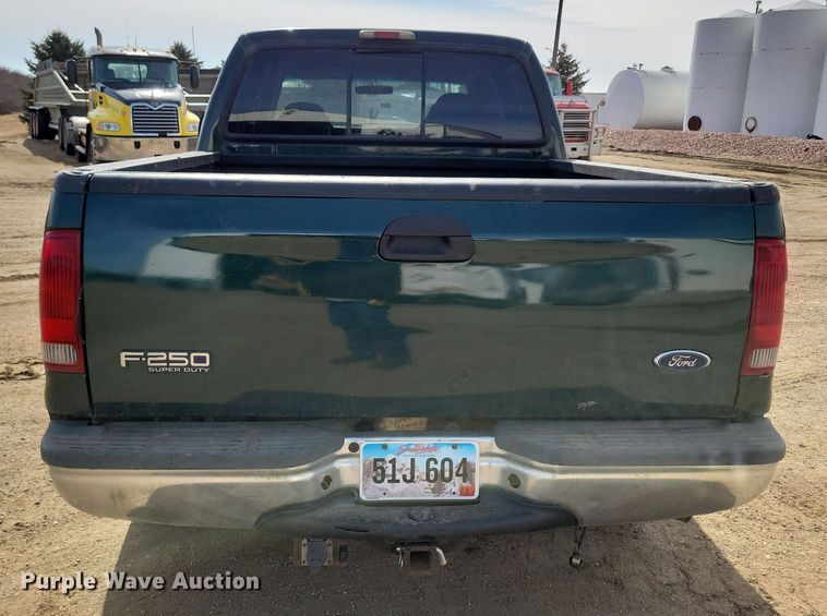 image for item NB9874 2002 Ford F250 Super Duty Crew Cab pickup truck