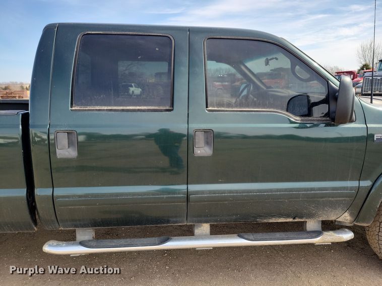 image for item NB9874 2002 Ford F250 Super Duty Crew Cab pickup truck