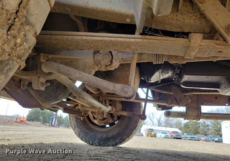 image for item NB9874 2002 Ford F250 Super Duty Crew Cab pickup truck