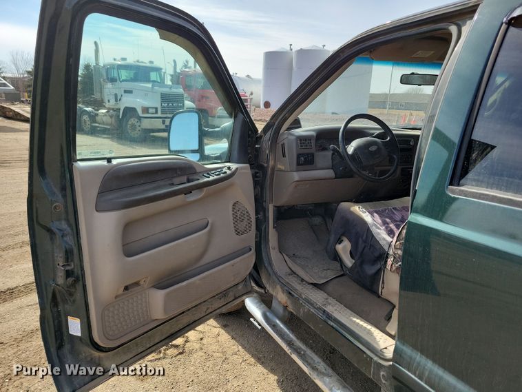 image for item NB9874 2002 Ford F250 Super Duty Crew Cab pickup truck