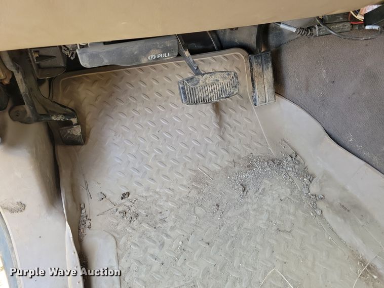 image for item NB9874 2002 Ford F250 Super Duty Crew Cab pickup truck