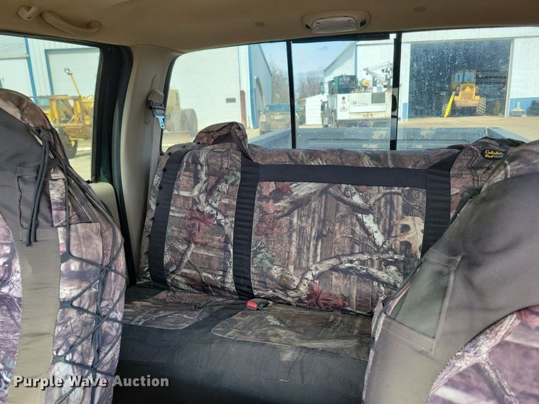 image for item NB9874 2002 Ford F250 Super Duty Crew Cab pickup truck