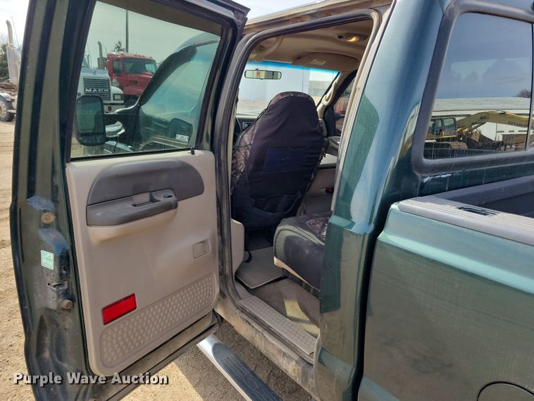 image for item NB9874 2002 Ford F250 Super Duty Crew Cab pickup truck