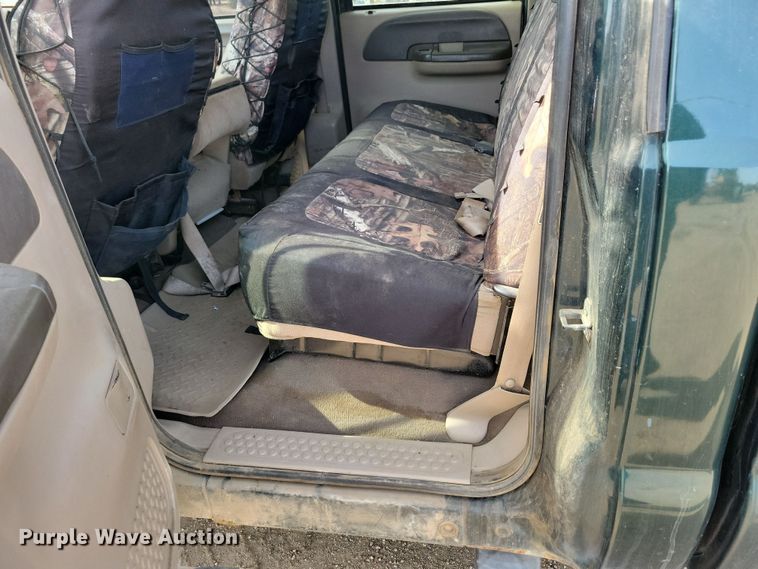 image for item NB9874 2002 Ford F250 Super Duty Crew Cab pickup truck