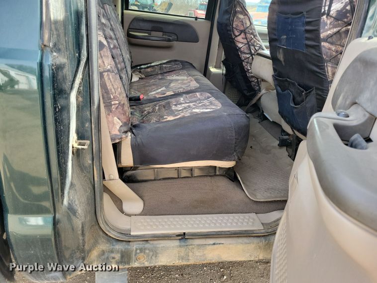 image for item NB9874 2002 Ford F250 Super Duty Crew Cab pickup truck