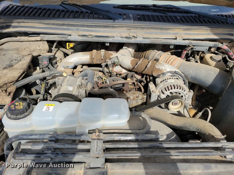 image for item NB9874 2002 Ford F250 Super Duty Crew Cab pickup truck