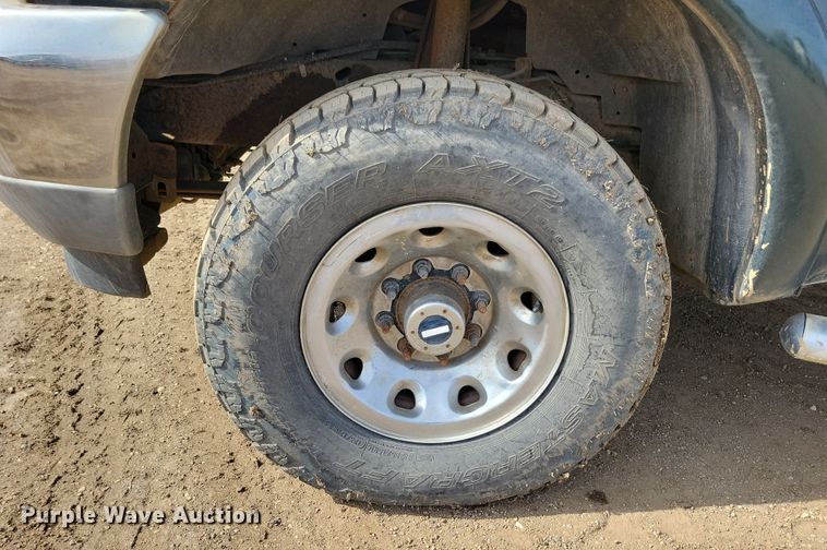 image for item NB9874 2002 Ford F250 Super Duty Crew Cab pickup truck