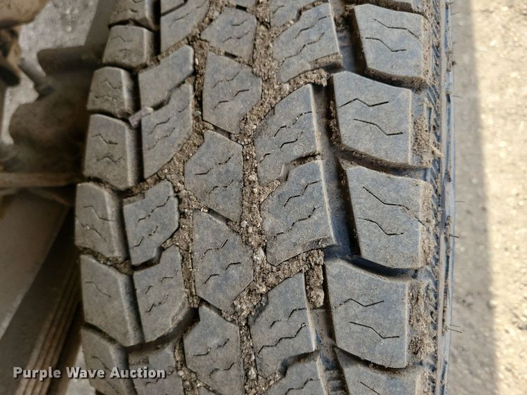 image for item NB9874 2002 Ford F250 Super Duty Crew Cab pickup truck