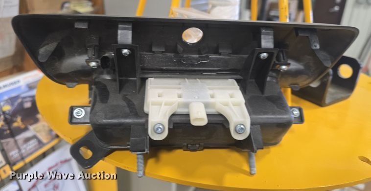 image for item NI9507 Pickup truck bed