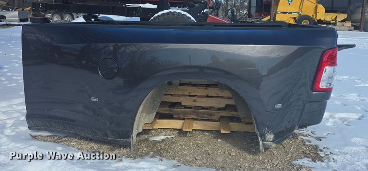 image for item NI9508 Pickup truck bed