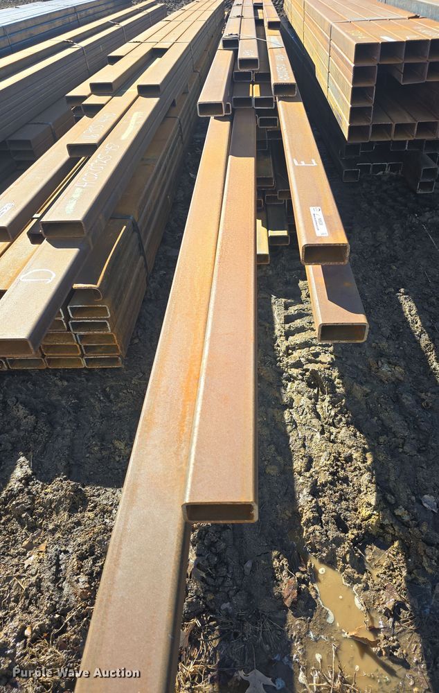 image for item NI9539 (61) pieces of steel