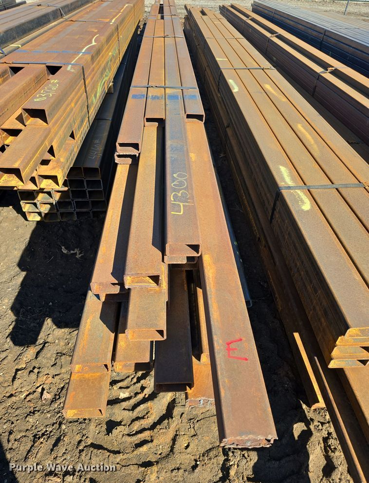 image for item NI9539 (61) pieces of steel