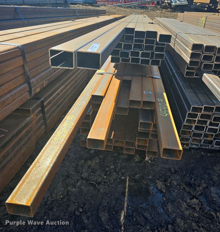 image for item NI9543 (86) pieces of steel