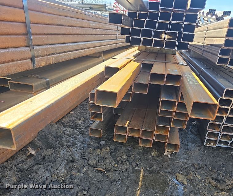 image for item NI9543 (86) pieces of steel