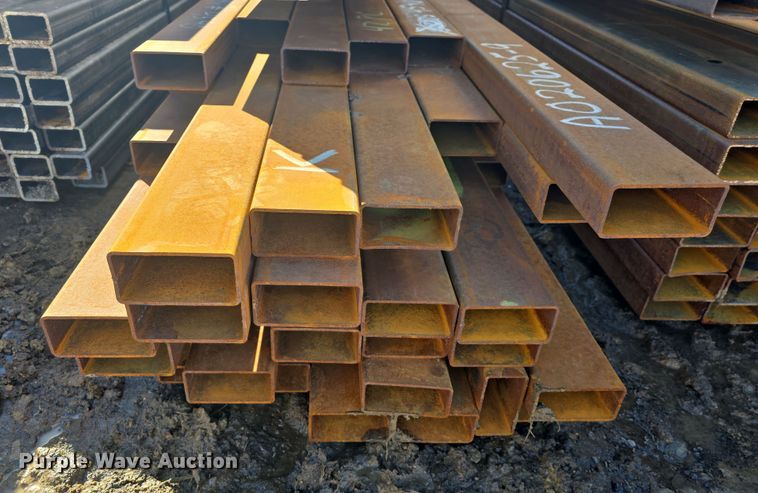 image for item NI9545 (75) pieces of metal