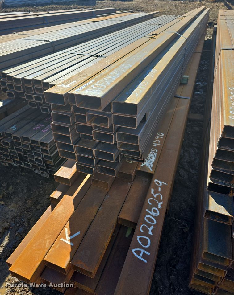 image for item NI9545 (75) pieces of metal