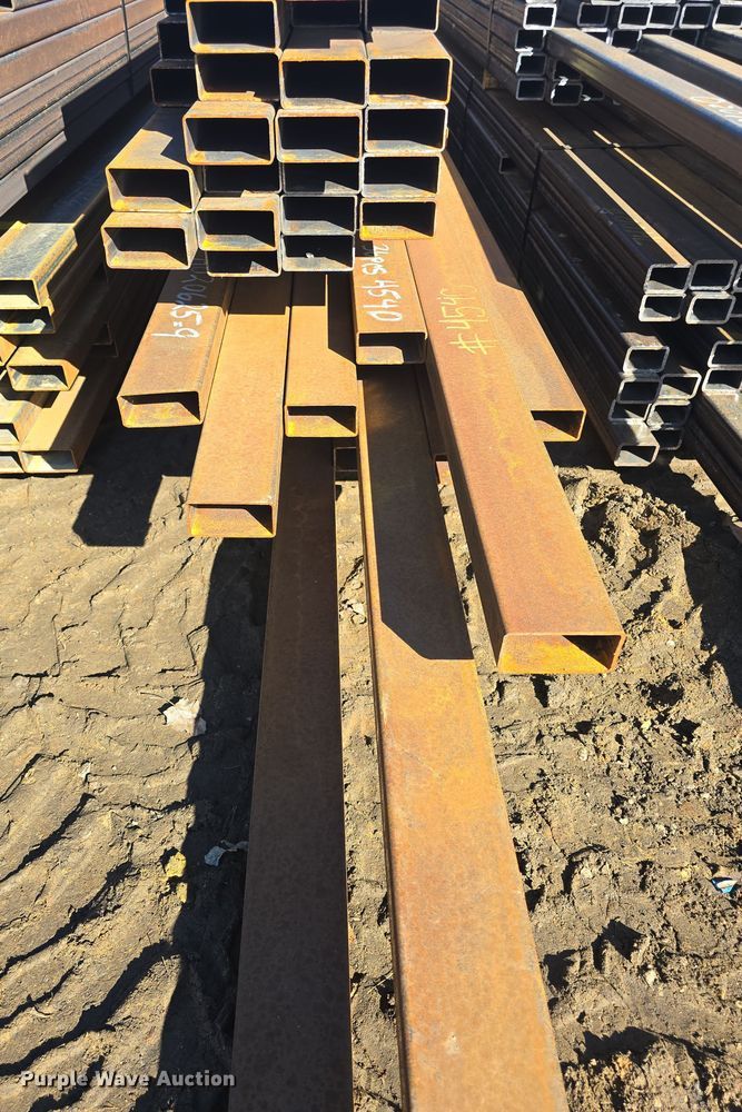 image for item NI9545 (75) pieces of metal