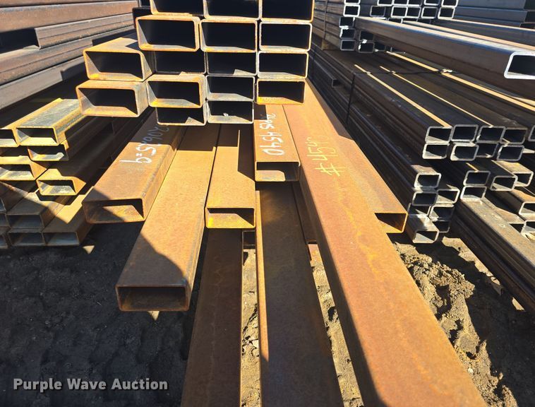 image for item NI9545 (75) pieces of metal