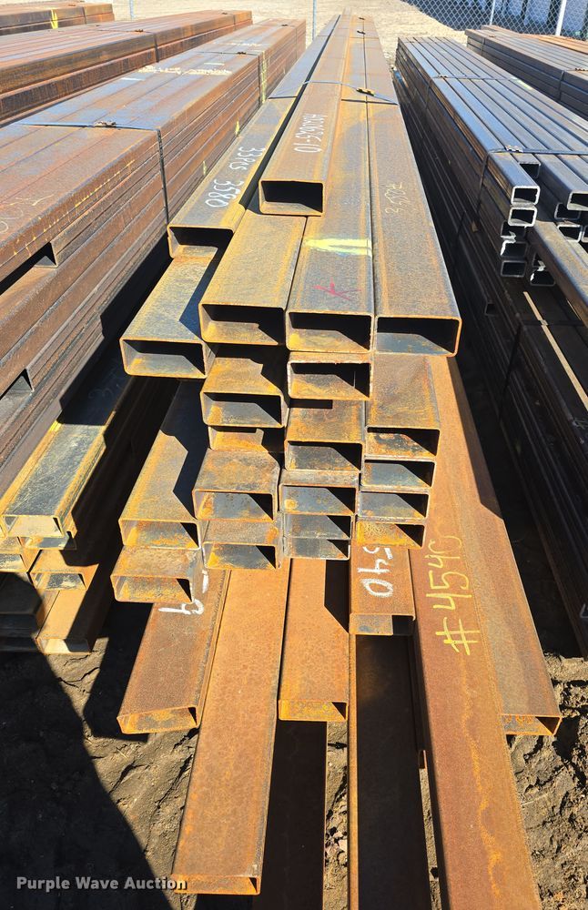 image for item NI9545 (75) pieces of metal