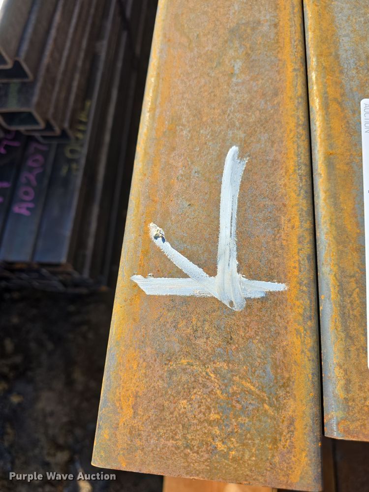 image for item NI9545 (75) pieces of metal