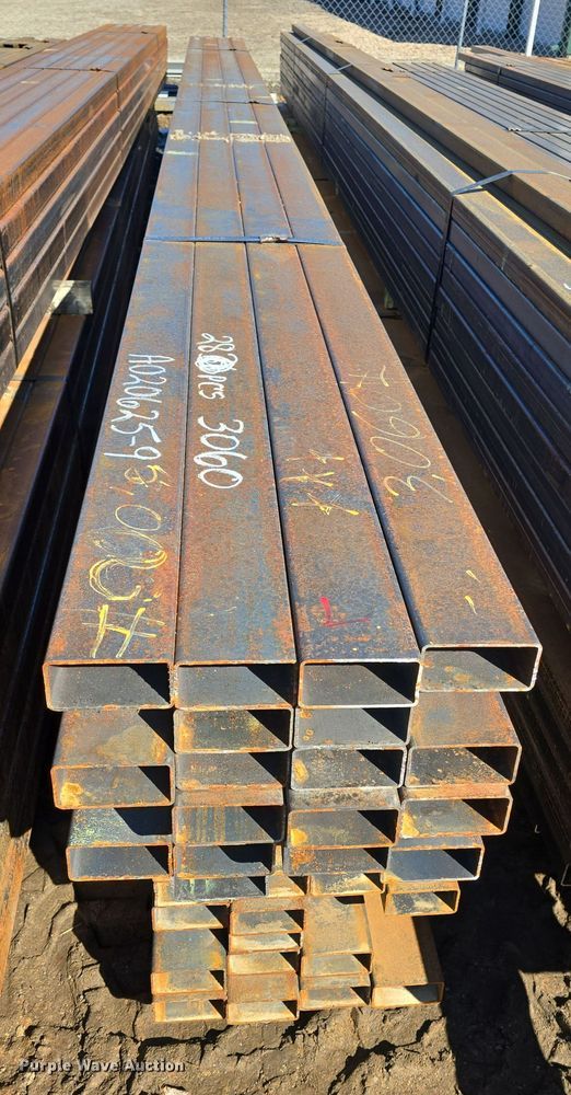 image for item NI9546 (56) pieces of steel