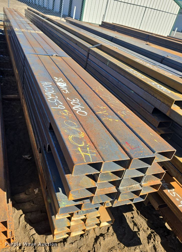 image for item NI9546 (56) pieces of steel