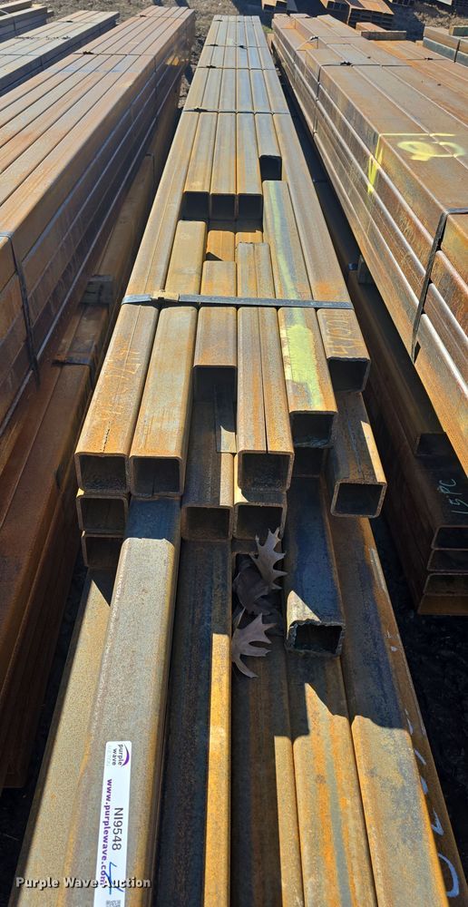 image for item NI9548 (59) pieces of steel