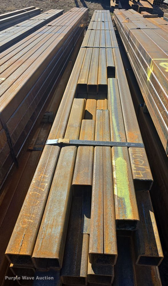 image for item NI9548 (59) pieces of steel