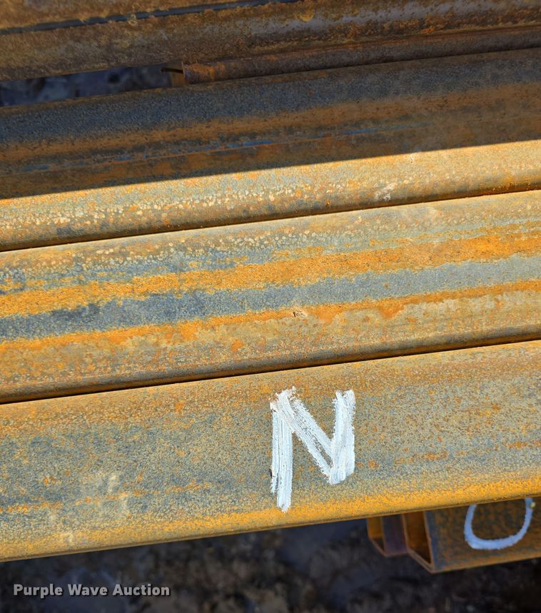 image for item NI9548 (59) pieces of steel