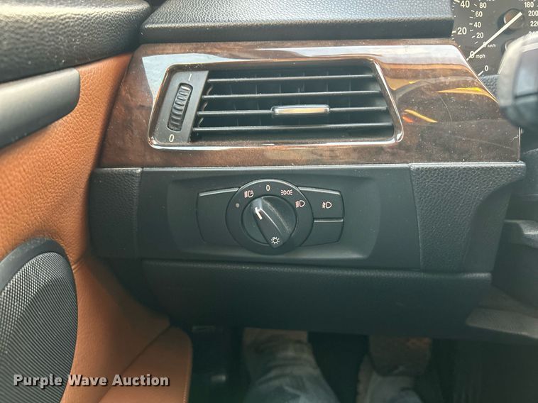 image for item NJ9678 2008 BMW 328i convertible