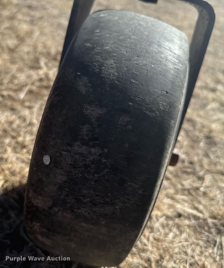 image for item NN9584 Deines 1800 ZTR lawn mower