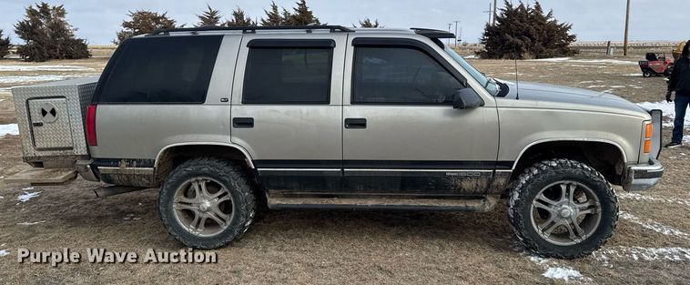 image for item NN9585 1999 GMC Yukon SUV
