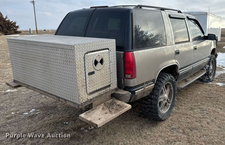 image for item NN9585 1999 GMC Yukon SUV