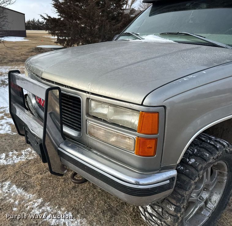 image for item NN9585 1999 GMC Yukon SUV