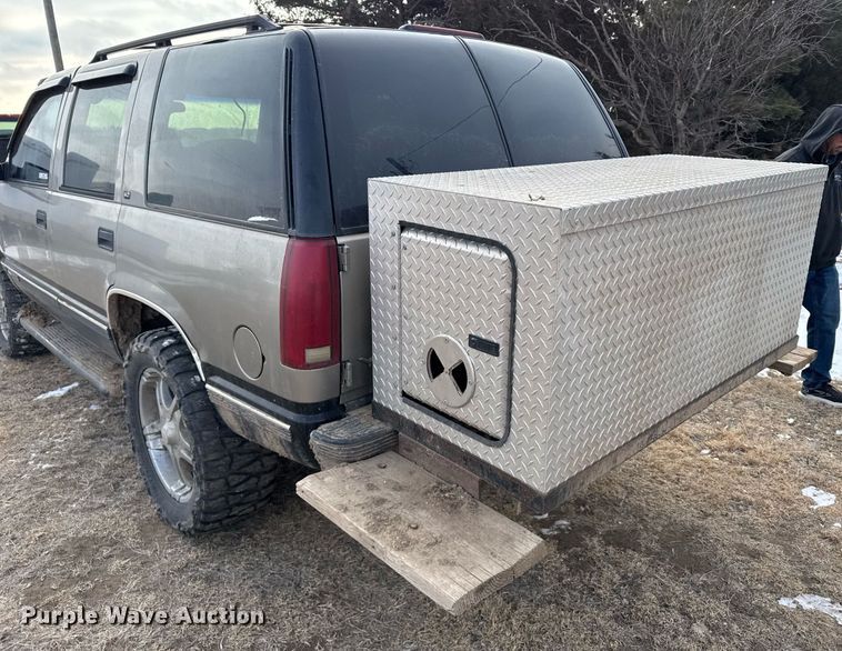 image for item NN9585 1999 GMC Yukon SUV