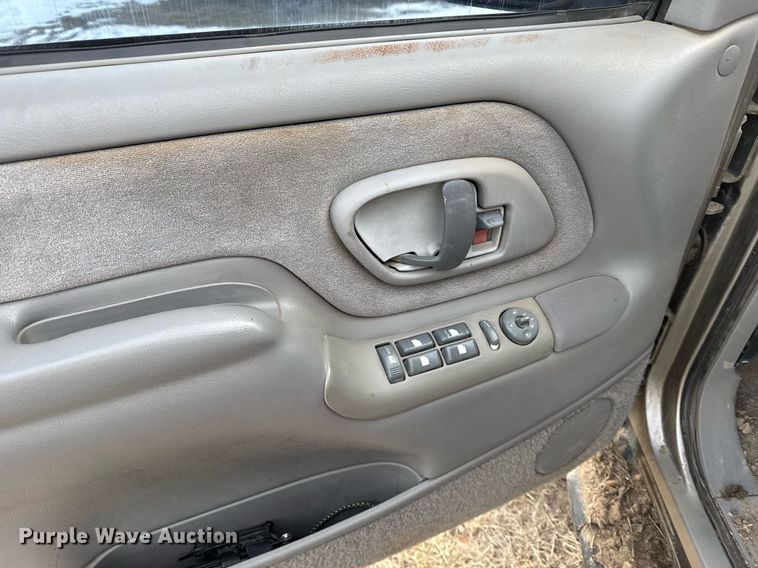 image for item NN9585 1999 GMC Yukon SUV