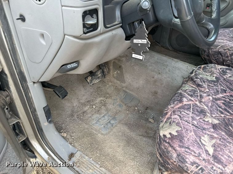 image for item NN9585 1999 GMC Yukon SUV