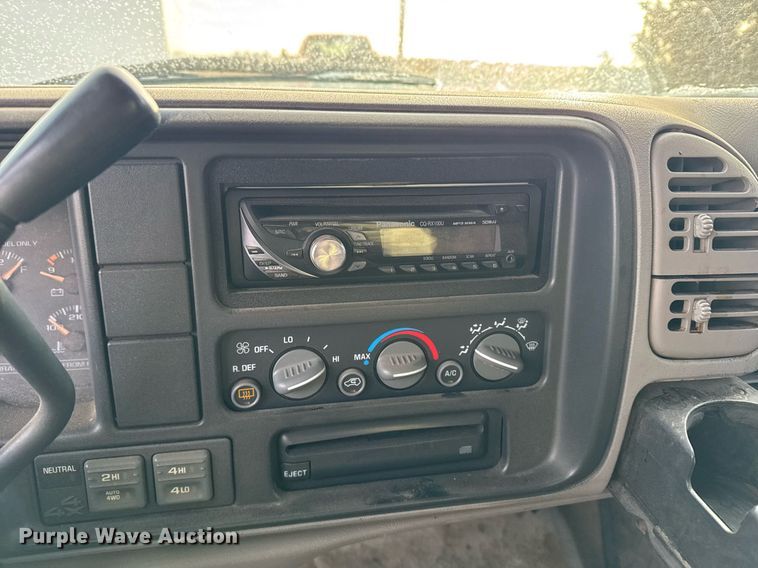 image for item NN9585 1999 GMC Yukon SUV