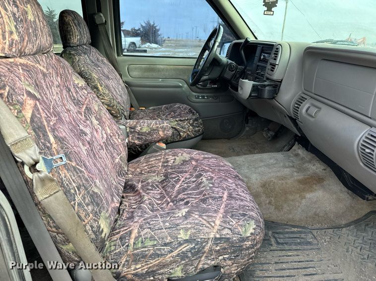 image for item NN9585 1999 GMC Yukon SUV