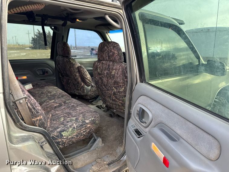 image for item NN9585 1999 GMC Yukon SUV