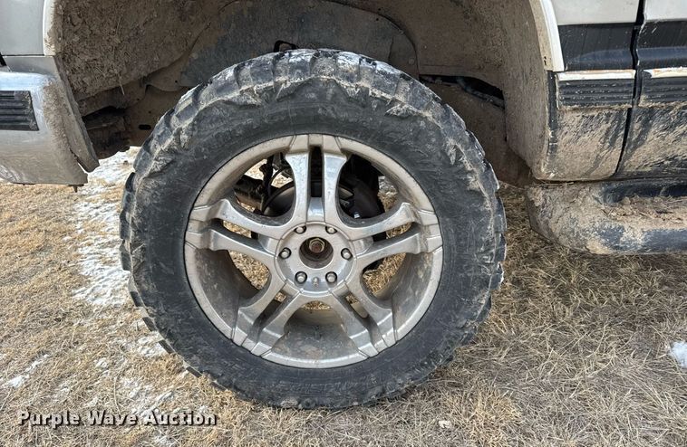 image for item NN9585 1999 GMC Yukon SUV