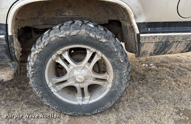 image for item NN9585 1999 GMC Yukon SUV